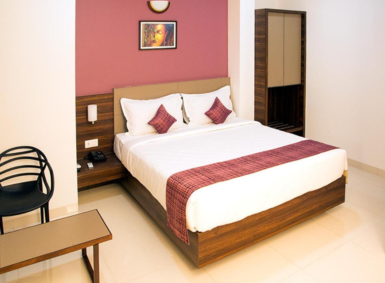Hotel Nirvana Alibag Exterior foto